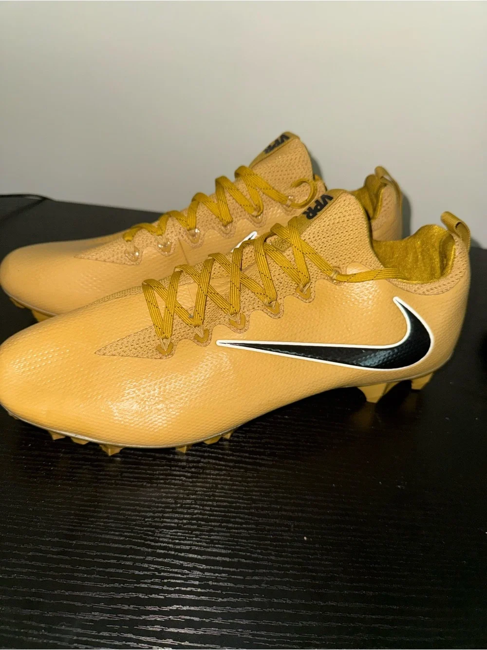 Nike Men's Golden Yellow Black Swoosh Football Cleats